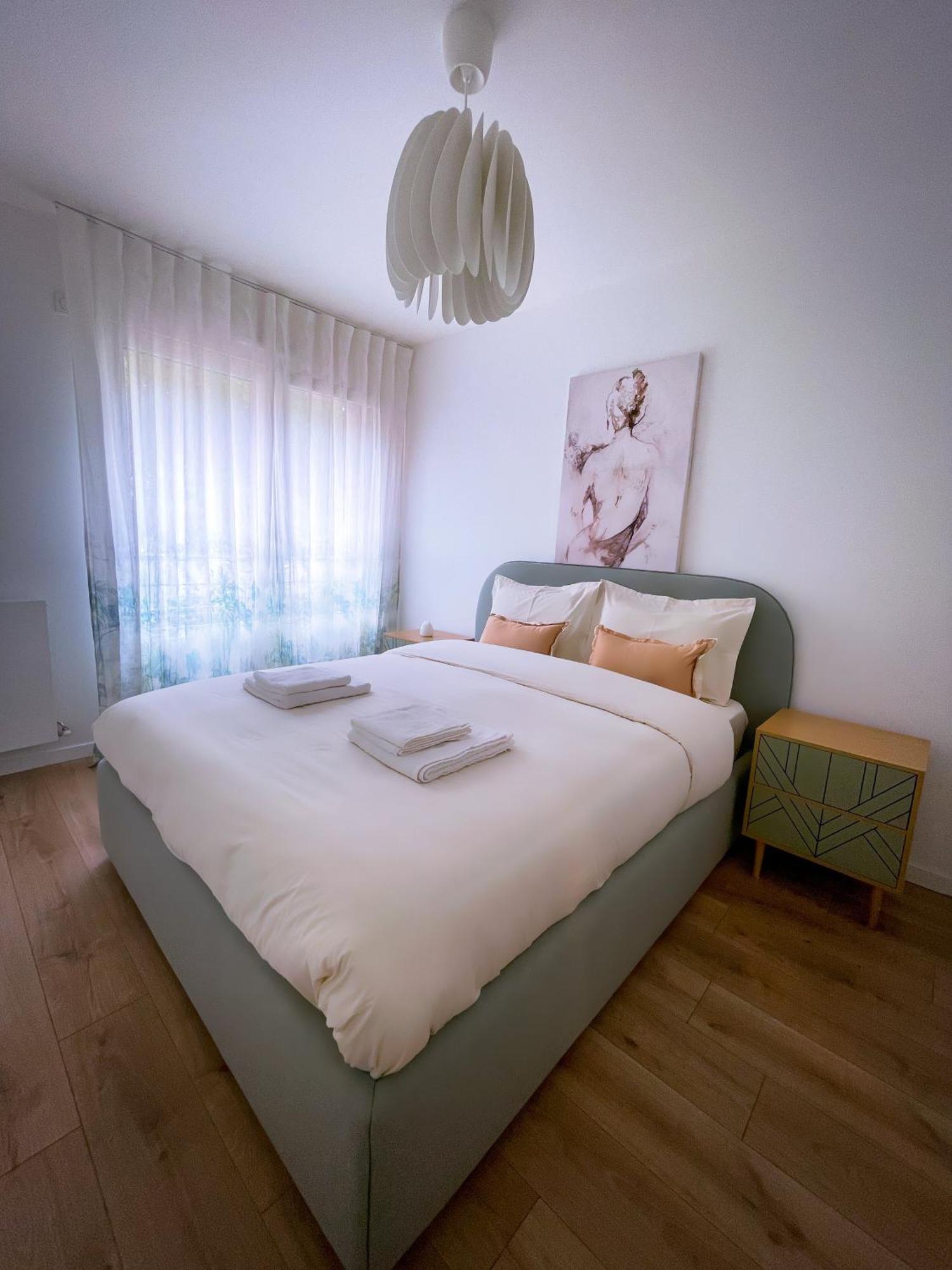Grand Appartement Clichy Buitenkant foto